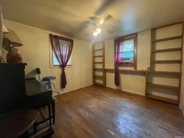 1001 Marion Avenue, Mena, AR 71953