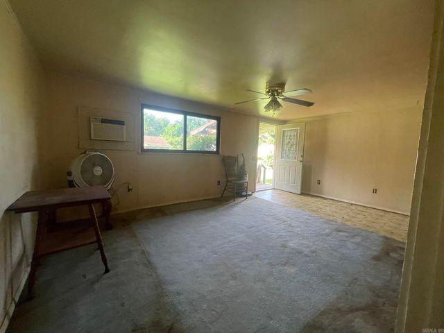 1001 Marion Avenue, Mena, AR 71953