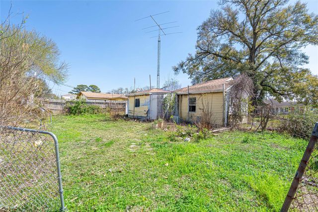 8101 Bendell Drive 770, Houston, TX 77017