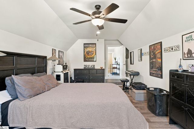 718 Amherst Glen Drive, Greer, SC 29651