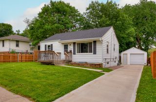 537 11th Street, West Des Moines, IA 50265