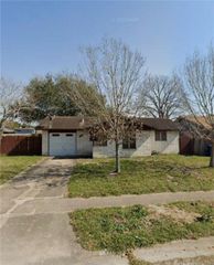1906 Melisa, Corpus Christi, TX 78412