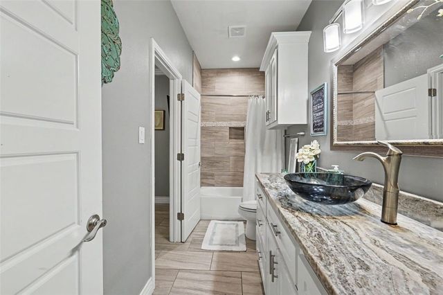5701 Bella Di Giorno Dr, Corpus Christi, TX 78414