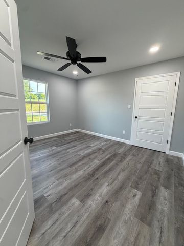 385 Lone Oak Drive, Somerset, KY 42503