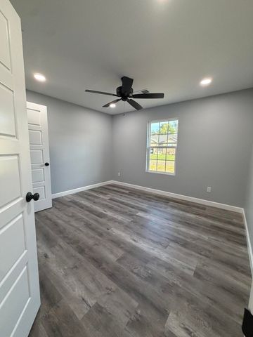 385 Lone Oak Drive, Somerset, KY 42503