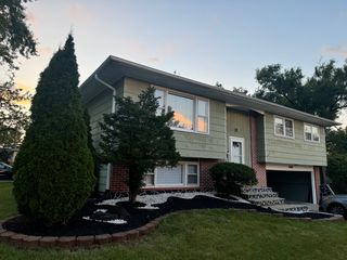 7410 East Avenue, Hanover Park, IL 60133