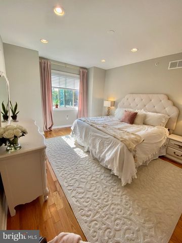 2135 MOUNTAIN ST, Philadelphia, PA 19145