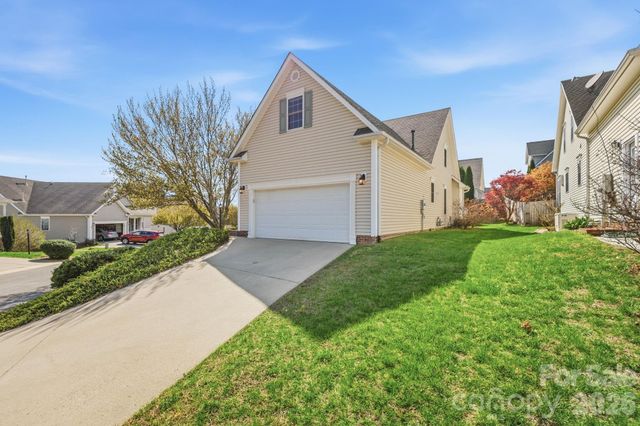 8 Sweet Gum Drive, Asheville, NC 28805