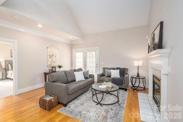 8 Sweet Gum Drive, Asheville, NC 28805