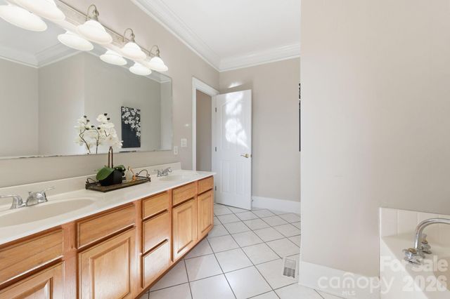 8 Sweet Gum Drive, Asheville, NC 28805