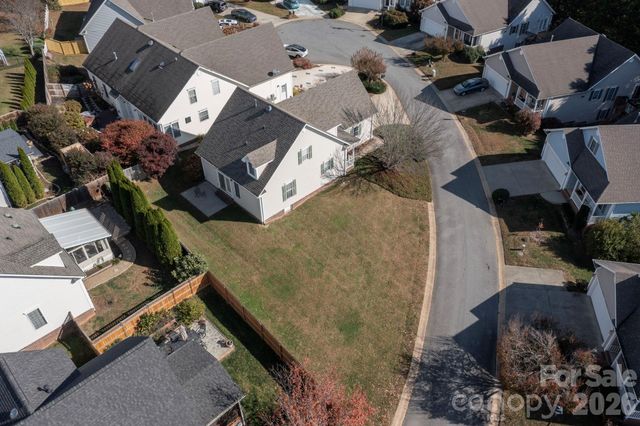 8 Sweet Gum Drive, Asheville, NC 28805