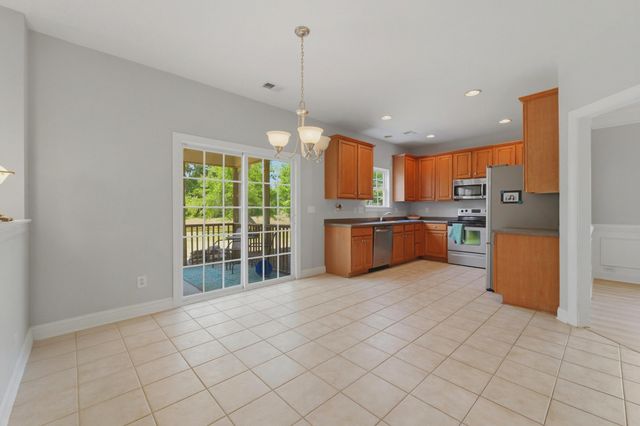 9652 Folklore Drive, Summerville, SC 29485