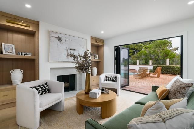 2193 Harbour Heights Rd, San Diego, CA 92109