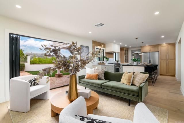 2193 Harbour Heights Rd, San Diego, CA 92109