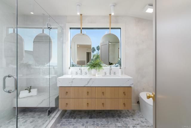 2193 Harbour Heights Rd, San Diego, CA 92109