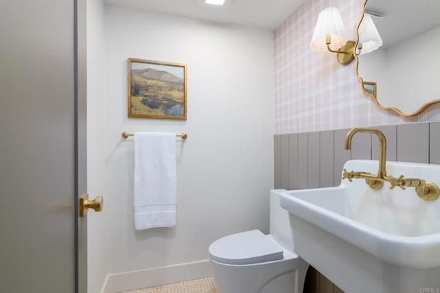 2193 Harbour Heights Rd, San Diego, CA 92109