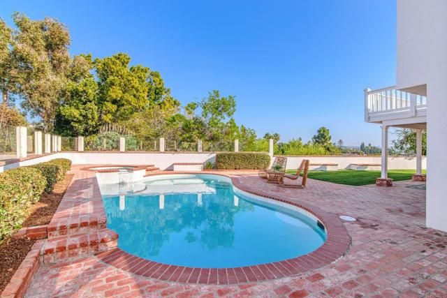 2193 Harbour Heights Rd, San Diego, CA 92109