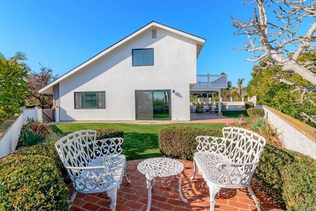 2193 Harbour Heights Rd, San Diego, CA 92109