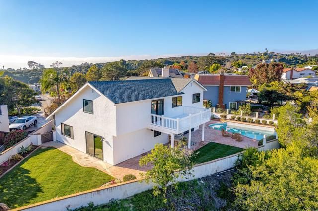 2193 Harbour Heights Rd, San Diego, CA 92109