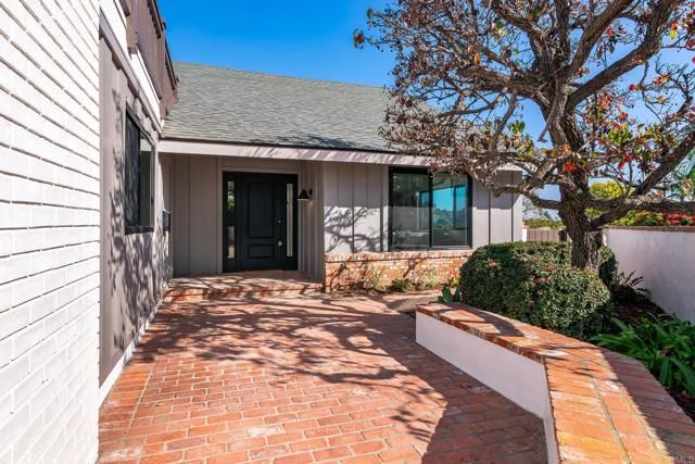 2193 Harbour Heights Rd, San Diego, CA 92109