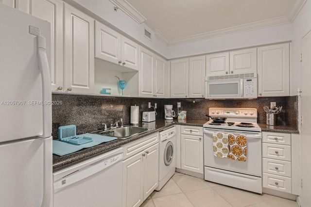 2501 S Ocean Drive 308, Hollywood, FL 33019