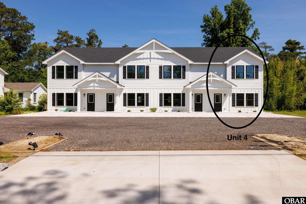 Image 2 of property listing at 517 Ananias Dare Street Unit 4, Manteo, NC 27954