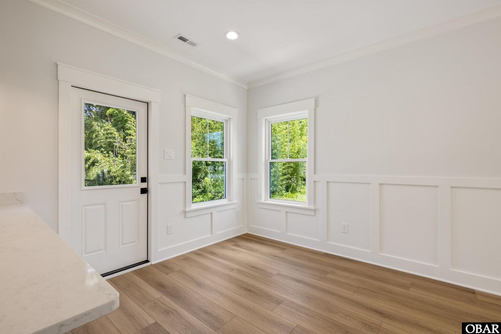 Image 23 of property listing at 517 Ananias Dare Street Unit 4, Manteo, NC 27954