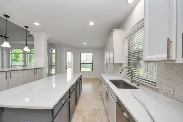 12430 Fossil Point Lane, Humble, TX 77346
