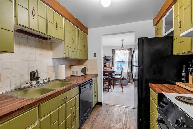 1370 Maple Road 5, Amherst, NY 14221