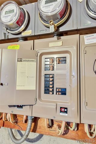 1370 Maple Road 5, Amherst, NY 14221