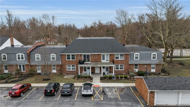 1370 Maple Road 5, Amherst, NY 14221