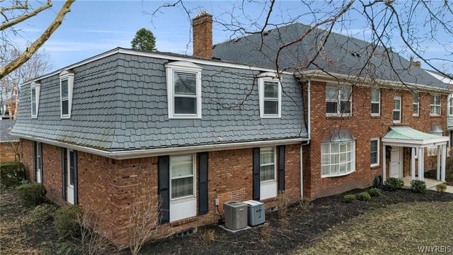 1370 Maple Road 5, Amherst, NY 14221