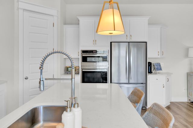 177 Helena Park Drive, Summerville, SC 29486