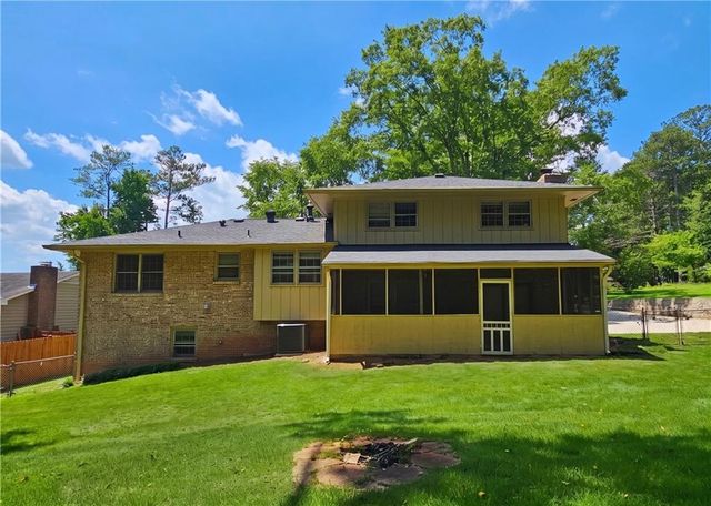4828 Scotland Drive, Stone Mountain, GA 30088