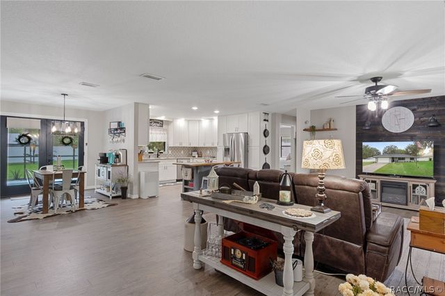 3218 S Rose Avenue, Inverness, FL 34450