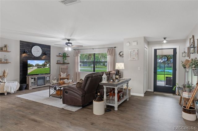 3218 S Rose Avenue, Inverness, FL 34450