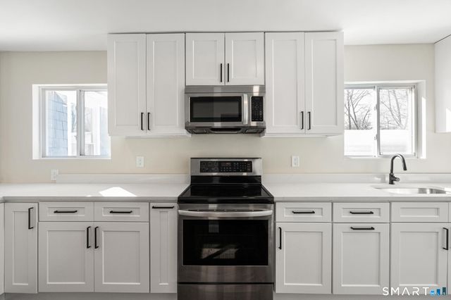 6 Juniper Ridge Drive, Danbury, CT 06811