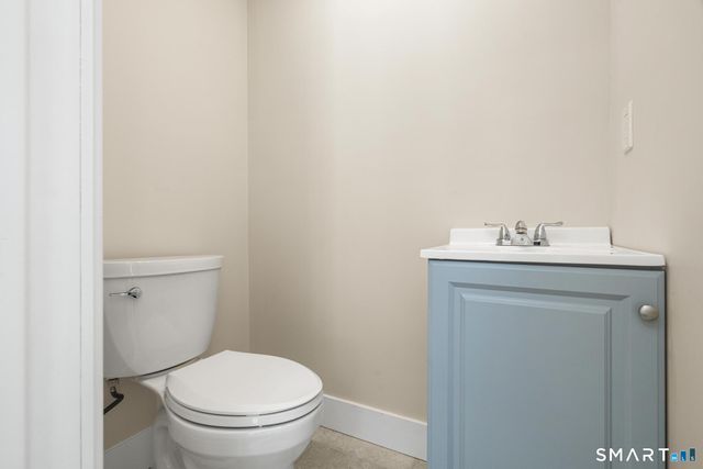 6 Juniper Ridge Drive, Danbury, CT 06811