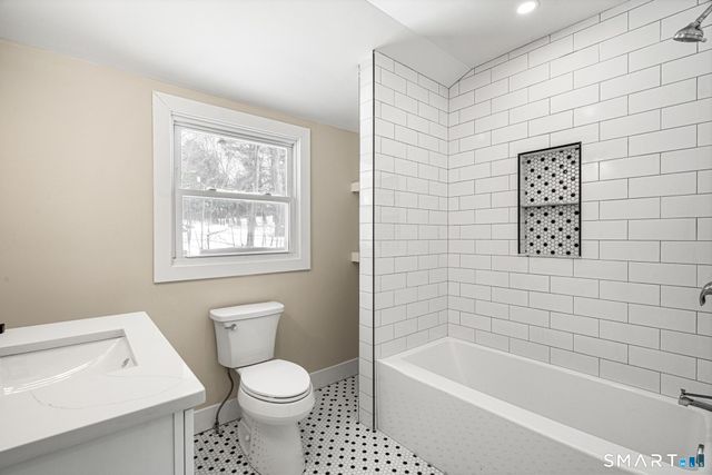 6 Juniper Ridge Drive, Danbury, CT 06811