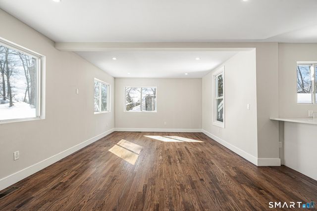 6 Juniper Ridge Drive, Danbury, CT 06811