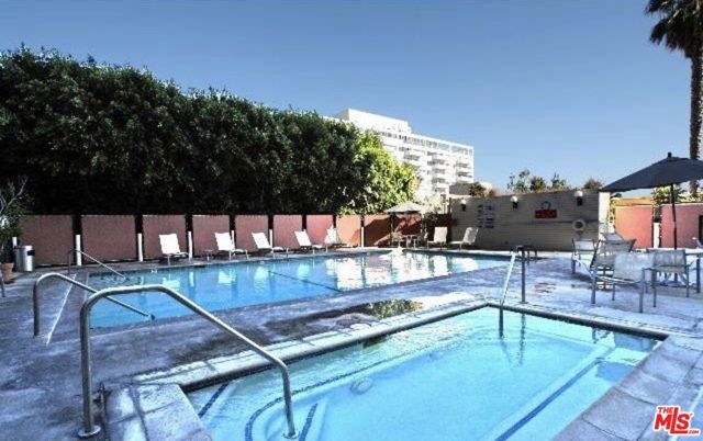 7250 Franklin Avenue 901, Los Angeles, CA 90046