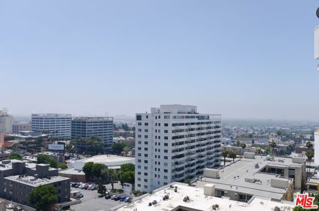 7250 Franklin Avenue 901, Los Angeles, CA 90046