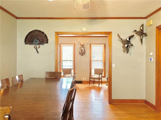 406 S 6th Street, Burlington, KS 66839