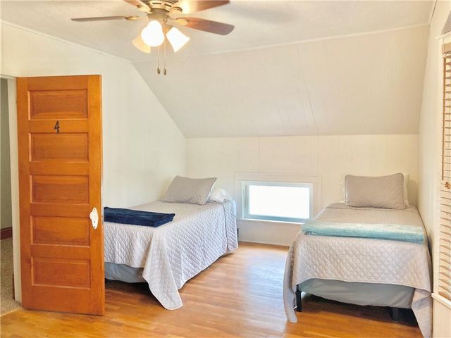 406 S 6th Street, Burlington, KS 66839