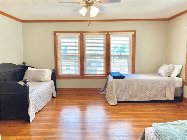 406 S 6th Street, Burlington, KS 66839