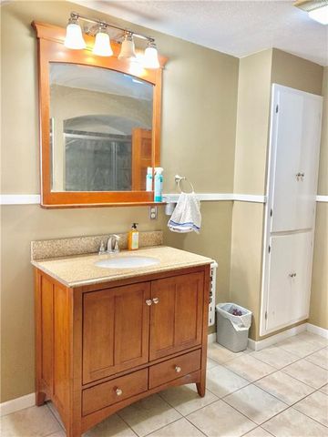 406 S 6th Street, Burlington, KS 66839