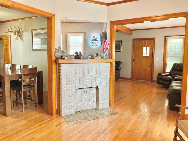 406 S 6th Street, Burlington, KS 66839