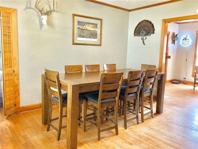406 S 6th Street, Burlington, KS 66839