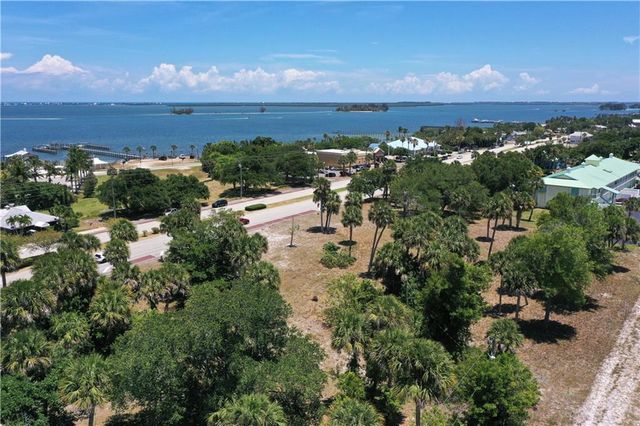 1531 Us Highway 1 Highway, Sebastian, FL 32958