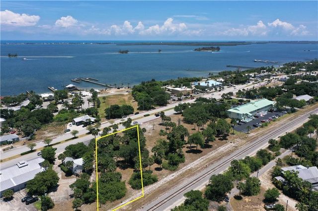 1531 Us Highway 1 Highway, Sebastian, FL 32958
